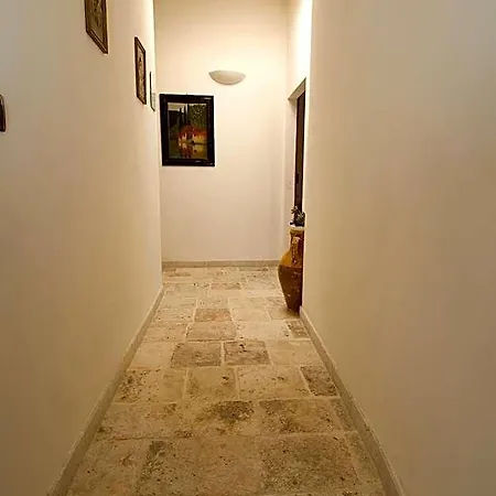 Palazzo D'erchia 3*